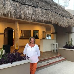 Meet your Posher, Irina